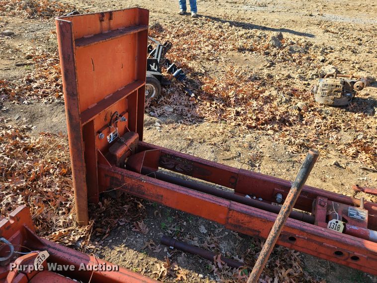 image for item HM9342 (2) Ditch Witch P80 rod pusher