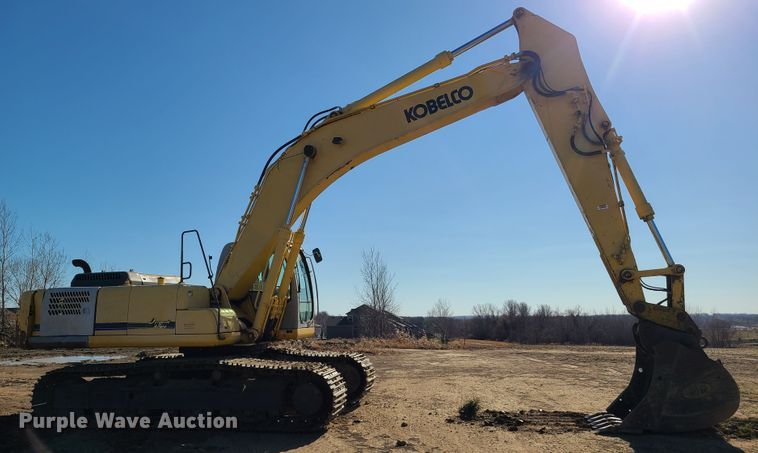 image for item HM9349 2006 Kobelco SK330LC  excavator