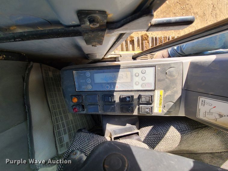 image for item HM9349 2006 Kobelco SK330LC  excavator