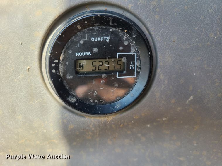 image for item HM9349 2006 Kobelco SK330LC  excavator