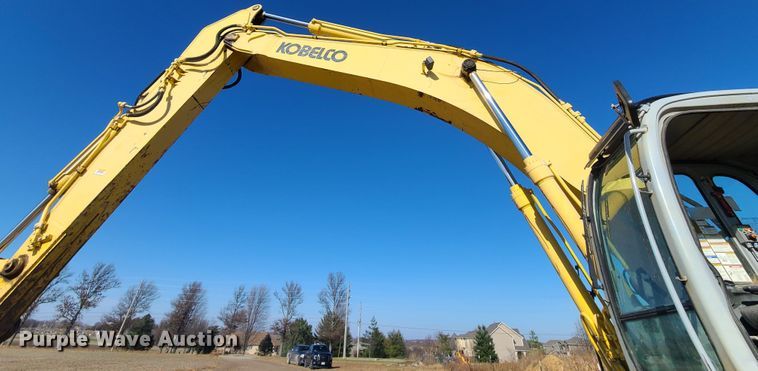 image for item HM9349 2006 Kobelco SK330LC  excavator