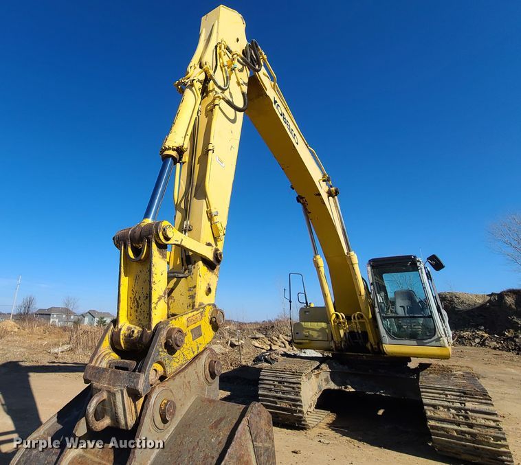image for item HM9349 2006 Kobelco SK330LC  excavator