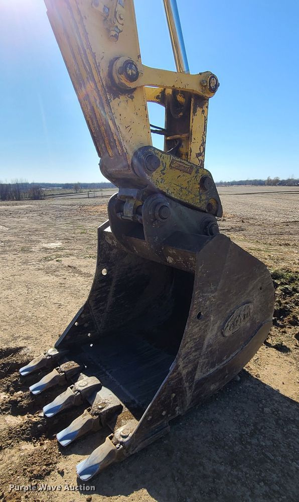 image for item HM9349 2006 Kobelco SK330LC  excavator