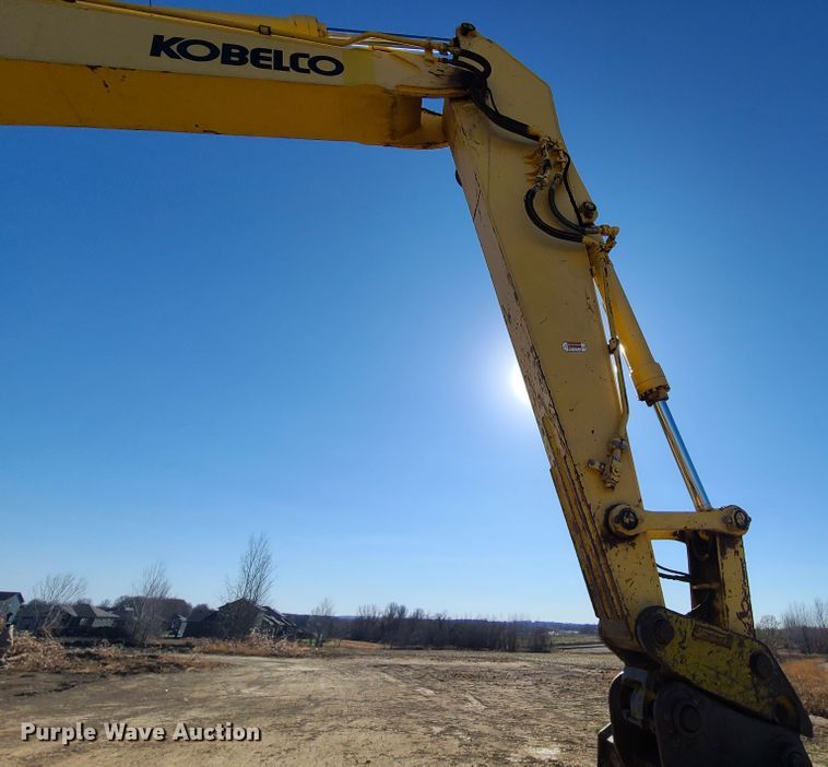image for item HM9349 2006 Kobelco SK330LC  excavator