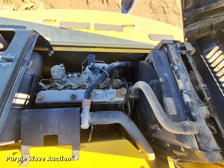 image for item HM9349 2006 Kobelco SK330LC  excavator