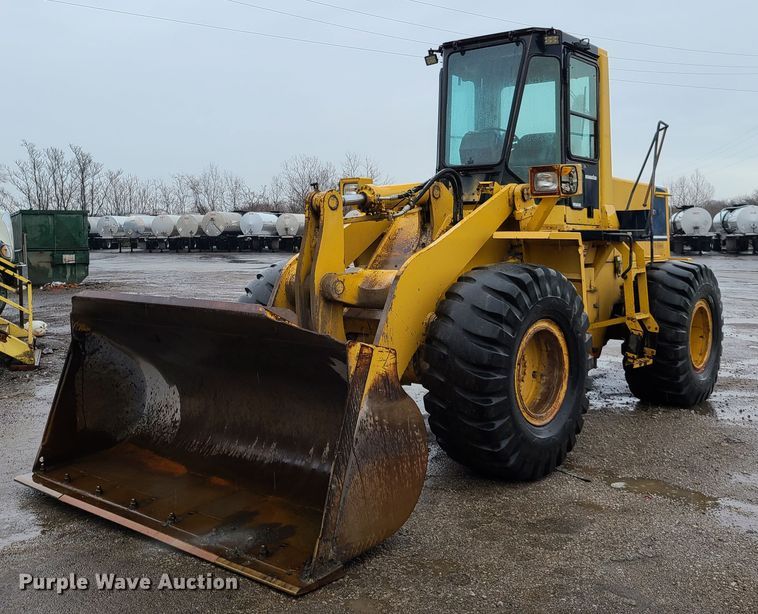 image for item HM9392 1994 Komatsu WA320-1  wheel loader