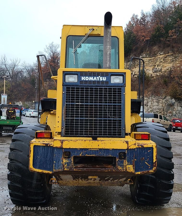 image for item HM9392 1994 Komatsu WA320-1  wheel loader