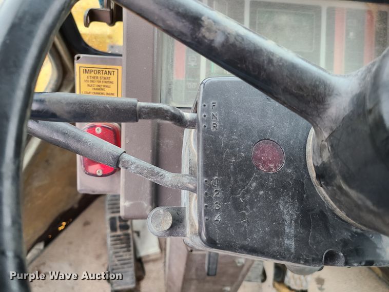 image for item HM9392 1994 Komatsu WA320-1  wheel loader