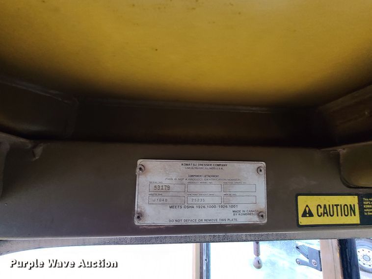 image for item HM9392 1994 Komatsu WA320-1  wheel loader