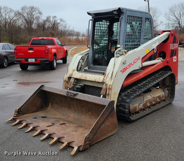 image for item HM9405 2011 Takeuchi TL250  tracked skid steer loader