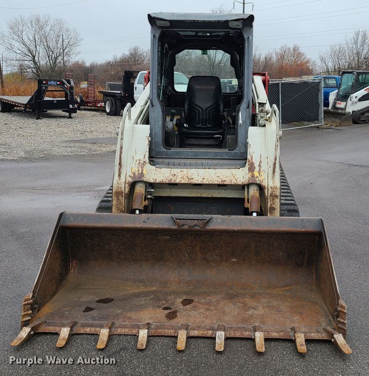 image for item HM9405 2011 Takeuchi TL250  tracked skid steer loader