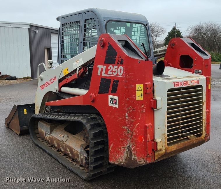 image for item HM9405 2011 Takeuchi TL250  tracked skid steer loader