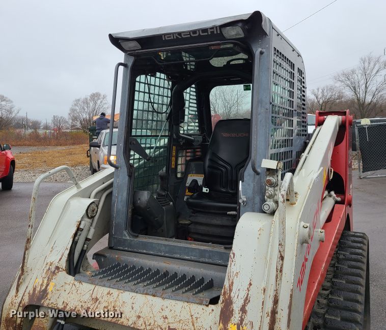 image for item HM9405 2011 Takeuchi TL250  tracked skid steer loader