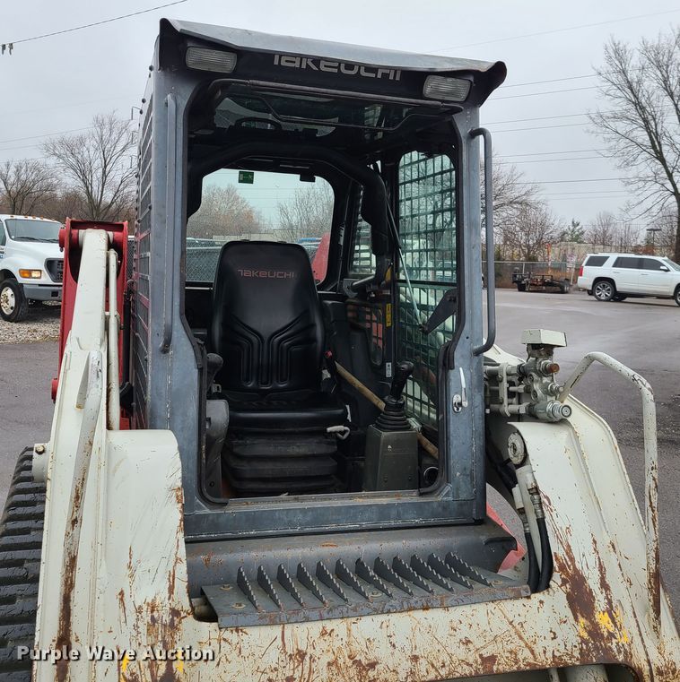 image for item HM9405 2011 Takeuchi TL250  tracked skid steer loader