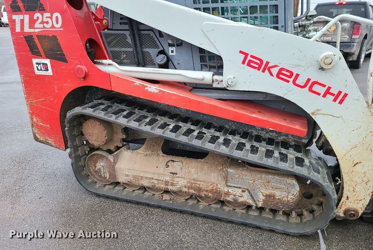 image for item HM9405 2011 Takeuchi TL250  tracked skid steer loader