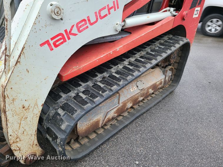 image for item HM9405 2011 Takeuchi TL250  tracked skid steer loader