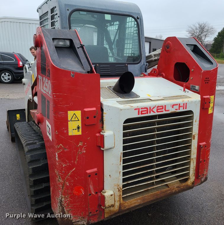 image for item HM9405 2011 Takeuchi TL250  tracked skid steer loader