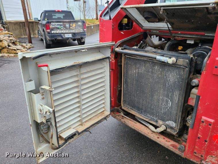 image for item HM9405 2011 Takeuchi TL250  tracked skid steer loader