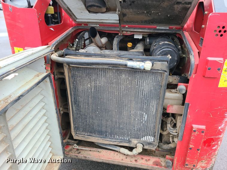 image for item HM9405 2011 Takeuchi TL250  tracked skid steer loader