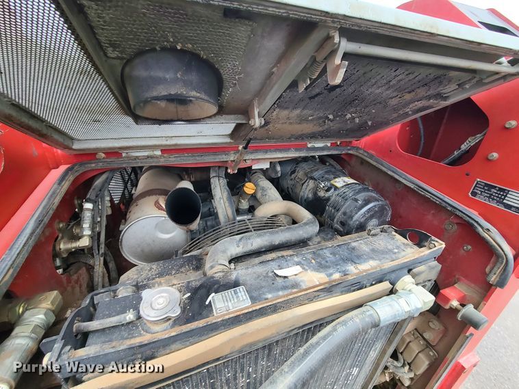 image for item HM9405 2011 Takeuchi TL250  tracked skid steer loader