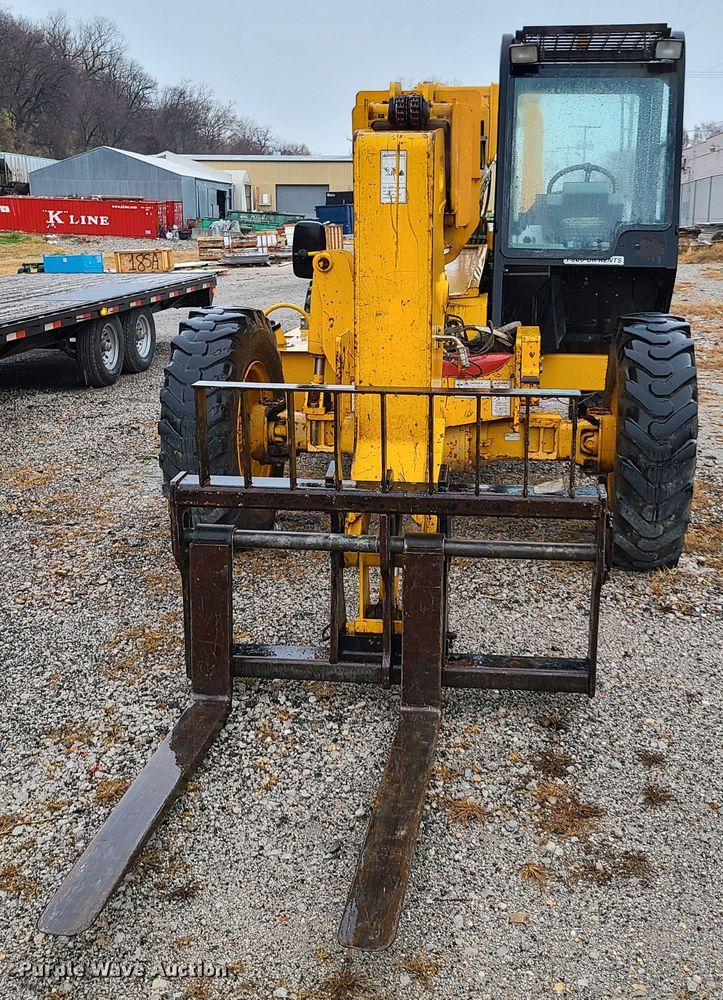 image for item HM9751 2004 JCB 506C HL  telehandler