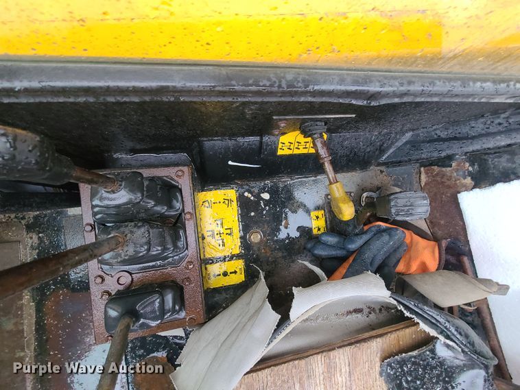 image for item HM9751 2004 JCB 506C HL  telehandler