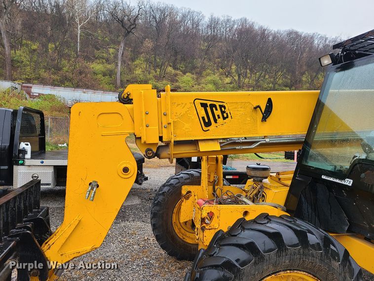 image for item HM9751 2004 JCB 506C HL  telehandler