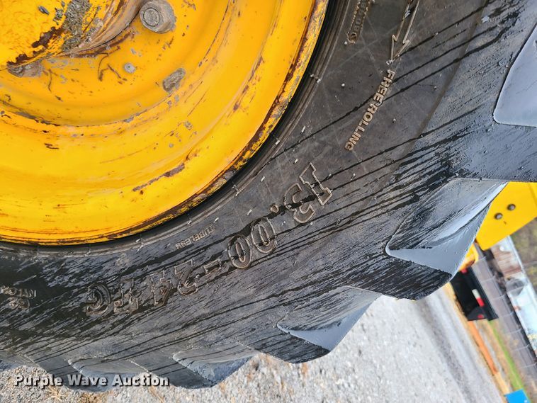 image for item HM9751 2004 JCB 506C HL  telehandler