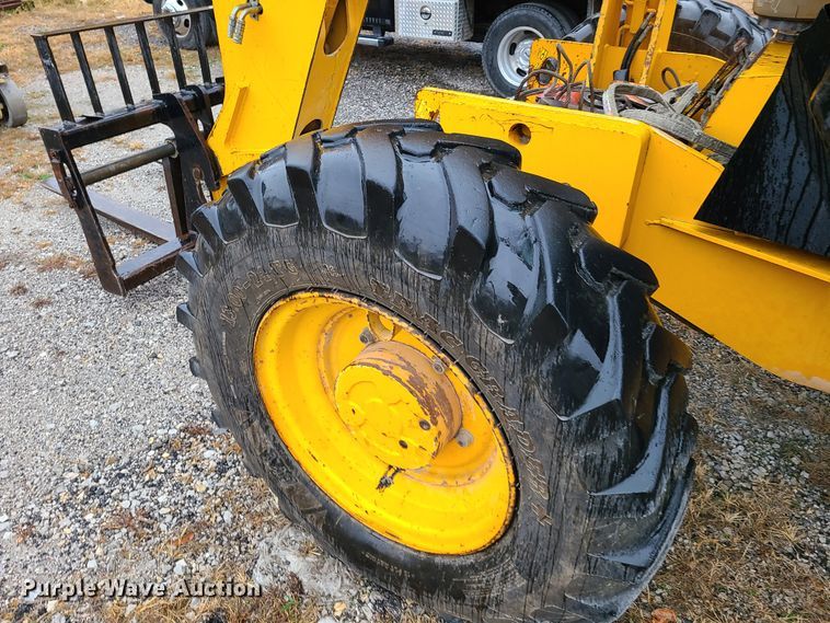 image for item HM9751 2004 JCB 506C HL  telehandler