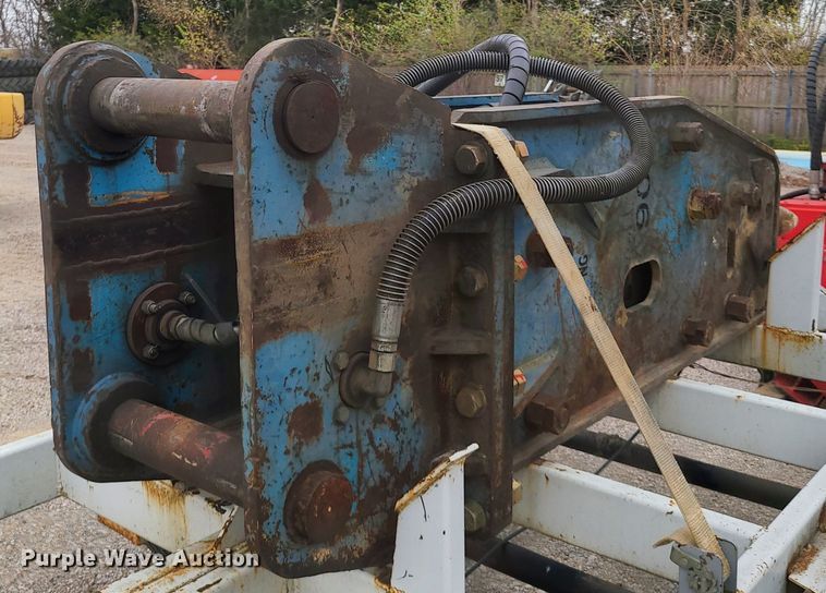 image for item HM9782 Okada 316 breaker