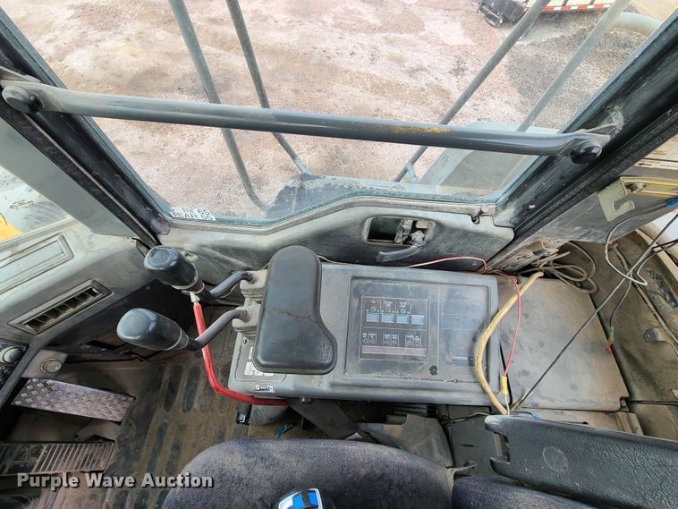 image for item HM9783 1998 Komatsu WA500-3L  wheel loader