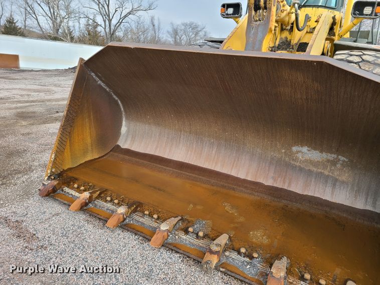 image for item HM9783 1998 Komatsu WA500-3L  wheel loader