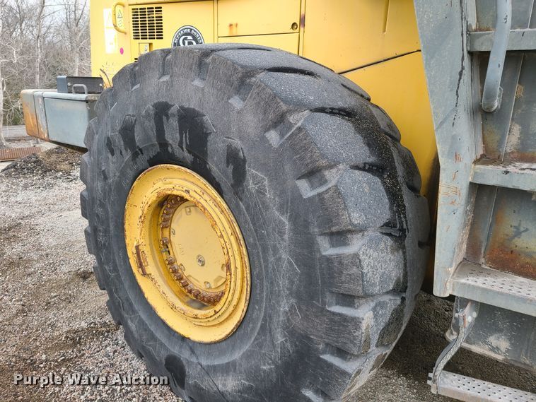 image for item HM9783 1998 Komatsu WA500-3L  wheel loader