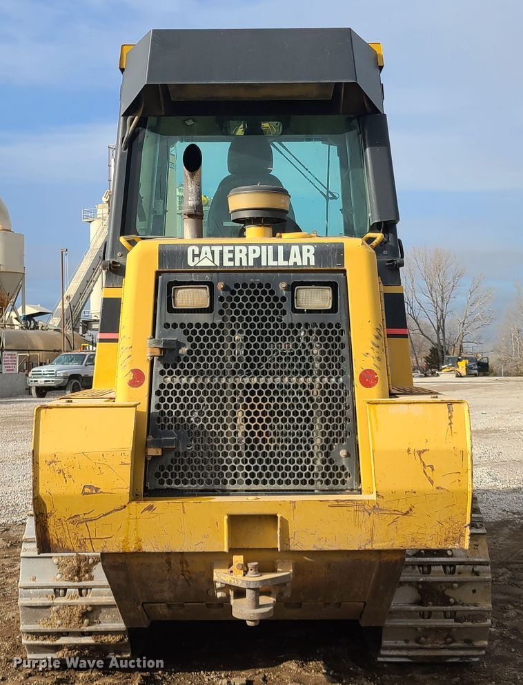 image for item HM9784 2004 Caterpillar 963C  track loader