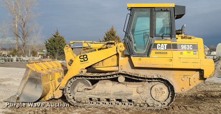 image for item HM9784 2004 Caterpillar 963C  track loader