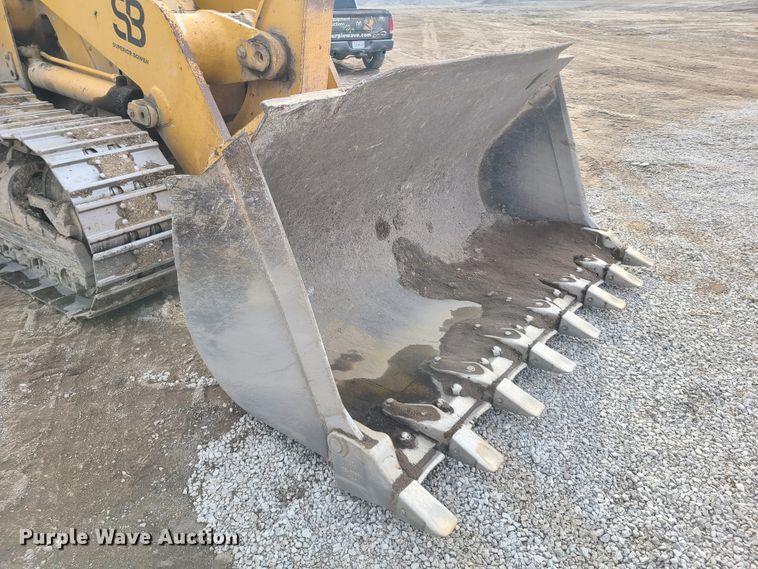 image for item HM9784 2004 Caterpillar 963C  track loader