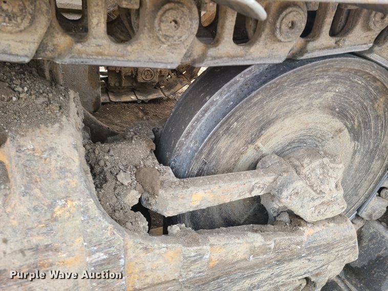 image for item HM9784 2004 Caterpillar 963C  track loader