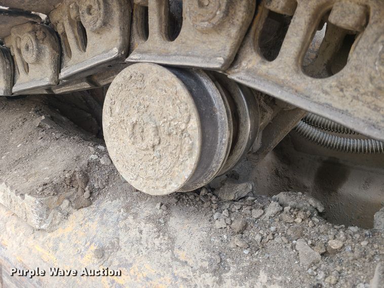 image for item HM9784 2004 Caterpillar 963C  track loader