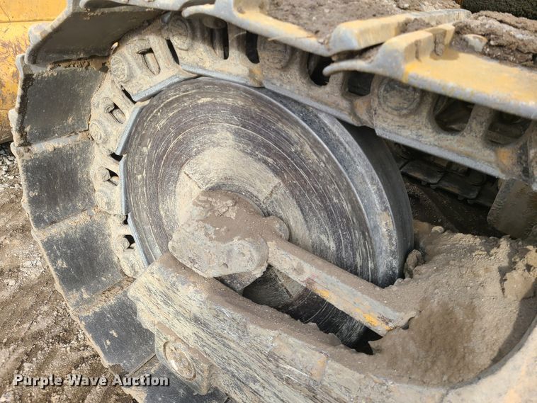 image for item HM9784 2004 Caterpillar 963C  track loader