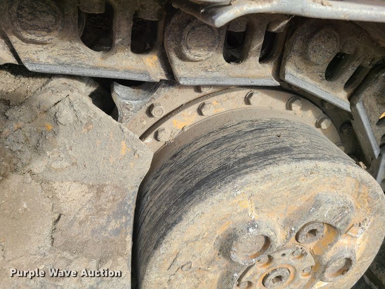 image for item HM9784 2004 Caterpillar 963C  track loader