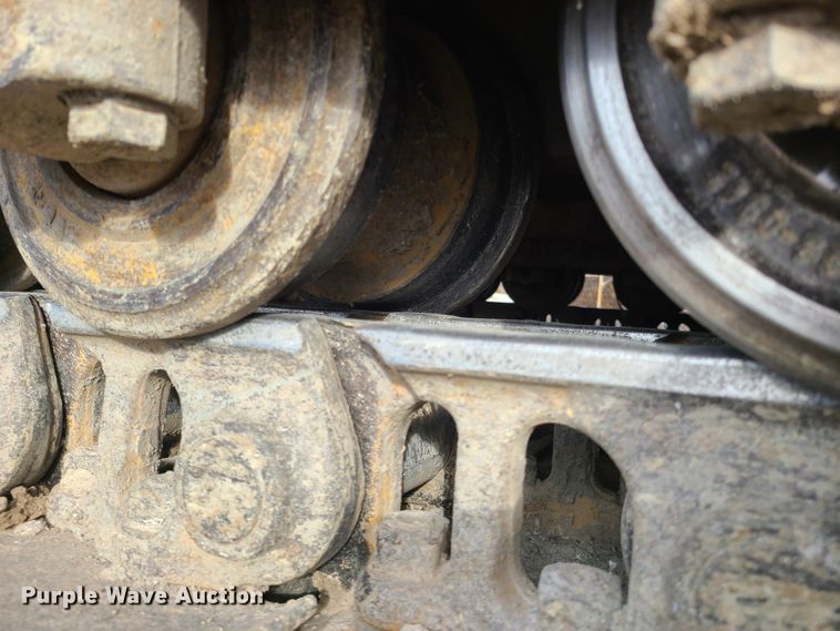 image for item HM9784 2004 Caterpillar 963C  track loader