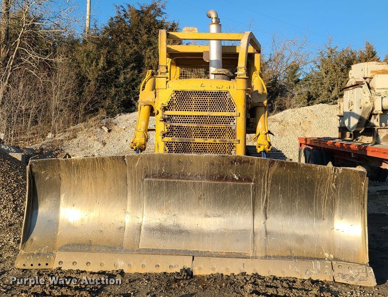 image for item HM9826 1974 Caterpillar D8H  dozer