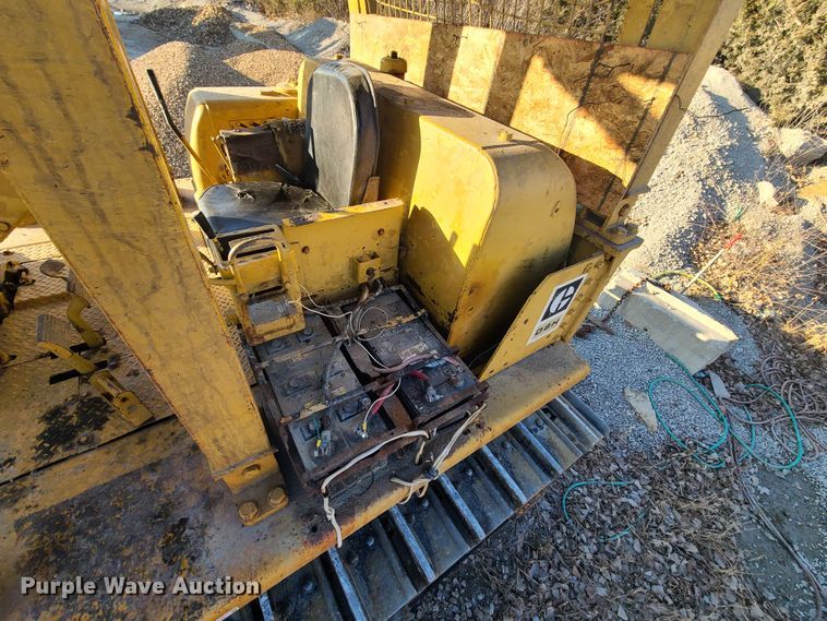 image for item HM9826 1974 Caterpillar D8H  dozer