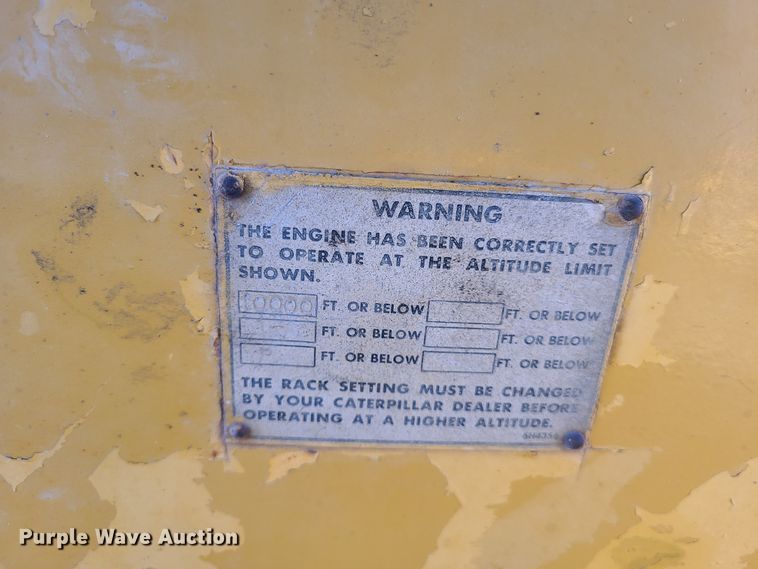 image for item HM9826 1974 Caterpillar D8H  dozer