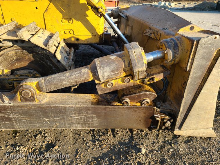 image for item HM9826 1974 Caterpillar D8H  dozer