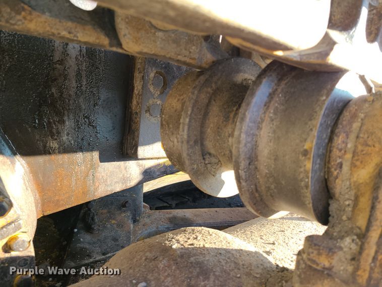 image for item HM9826 1974 Caterpillar D8H  dozer