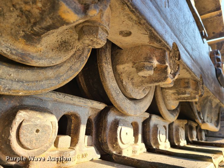 image for item HM9826 1974 Caterpillar D8H  dozer