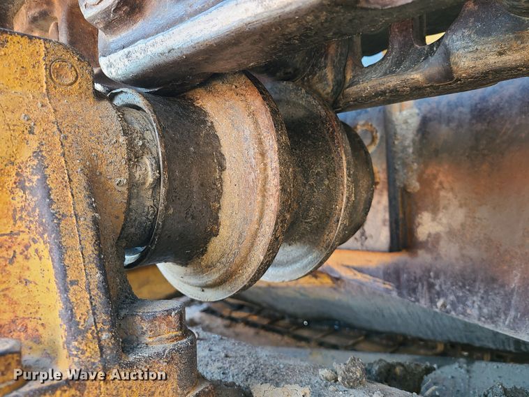 image for item HM9826 1974 Caterpillar D8H  dozer