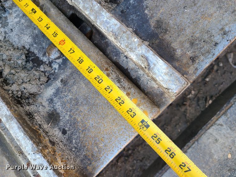 image for item HM9826 1974 Caterpillar D8H  dozer