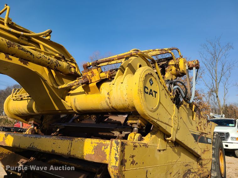 image for item HM9830 1989 Caterpillar 615C  elevating scraper